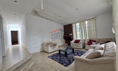 Venta Quinta en Puembo, cerca al Colegio Alberto Einstein, Área Terreno 1.406 M2, PRECIO: $245.000