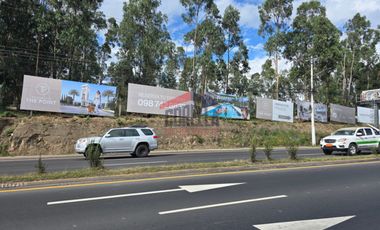 Venta Quinta en Puembo, cerca al Colegio Alberto Einstein, Área Terreno 1.406 M2, PRECIO: $245.000