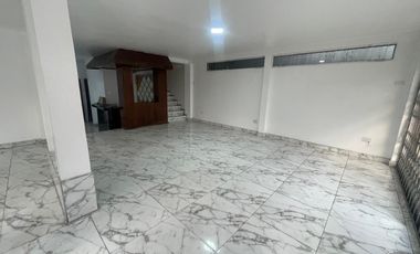 CIUDADELA ALBORADA SEXTA ETAPA ALQUIIILO PRECIOSA VILLA DOS PLANTAS, CICNO DORMITORIOS, FULL ACABADOS, BARATA