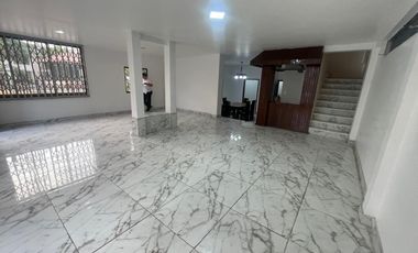CIUDADELA ALBORADA SEXTA ETAPA ALQUIIILO PRECIOSA VILLA DOS PLANTAS, CICNO DORMITORIOS, FULL ACABADOS, BARATA