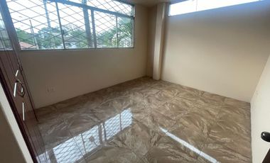 CIUDADELA ALBORADA SEXTA ETAPA ALQUIIILO PRECIOSA VILLA DOS PLANTAS, CICNO DORMITORIOS, FULL ACABADOS, BARATA