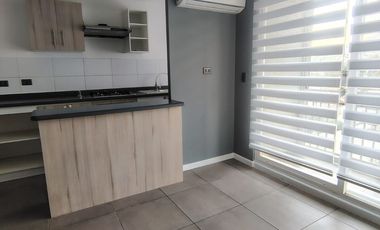 🏡 SE ARRIENDA DEPARTAMENTO 3D+2B – $540.000  📍 Dirección: Francisco Errazuriz 1280, Renca📏