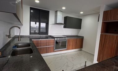 Departamento en VENTA o RENTA con excelentes vistas en Terra Viuré, Zona Esmeralda
