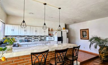 Casa en Venta en Lomas del Bosque.
