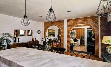Casa en Venta en Lomas del Bosque.