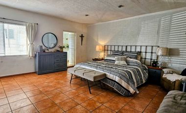 Casa en Venta en Lomas del Bosque.