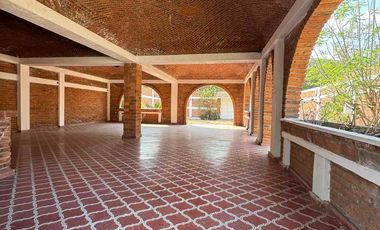 PROPIEDAD EN VENTA EN LOMAS DE ESPAÑITA