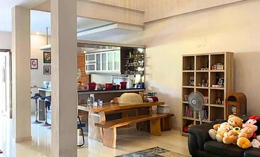 FOR SALE MODERN HOUSE 2ND FLOOR WITH BEAUTY LARGE GARDEN AT SESETAN, DENPASAR