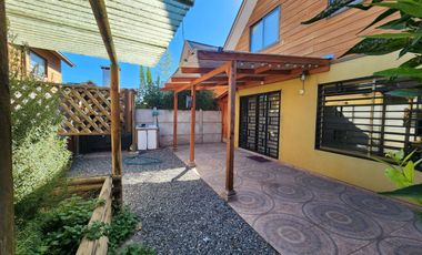 Se arrienda hermosa casa en Los Portones de Machali