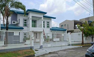 Two storey modern house for sale with big garden (fully furnished)