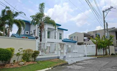 Two storey modern house for sale with big garden (fully furnished)