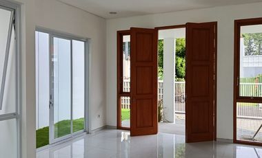 Jual Rumah LUX dan GAGAH di Komplek Premium Antapani Bandung