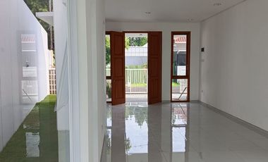 Jual Rumah LUX dan GAGAH di Komplek Premium Antapani Bandung