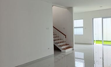 Jual Rumah LUX dan GAGAH di Komplek Premium Antapani Bandung