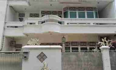 pondok bambu - duren sawit 
rumah 2lt 4 kamar