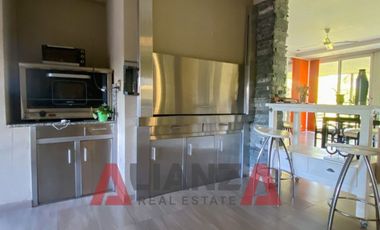 Country Aires Del Llano - 3 Dorm, 3 Baños, 4 Cocheras, Galeria, Pileta