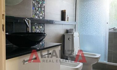 Country Aires Del Llano - 3 Dorm, 3 Baños, 4 Cocheras, Galeria, Pileta