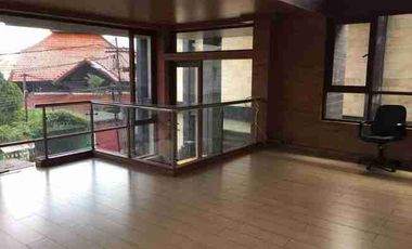 rumah Aesthetic di
Pejaten jaksel
