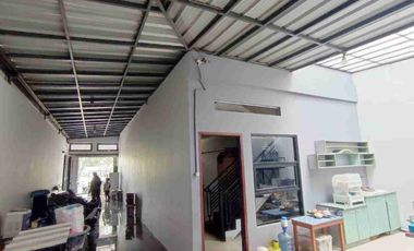 Ruko Bagus minimalis di taman Kopo indah 3 siap usaha