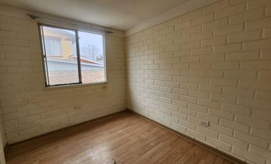 ARRIENDO CASA EN PLACILLA, CASA ESQUINA, VALPARAÍSO 2D/1B/3E