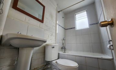 ARRIENDO CASA EN PLACILLA, CASA ESQUINA, VALPARAÍSO 2D/1B/3E