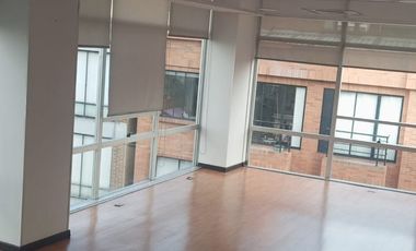 Rento oficina Centro Empresarial Osvar