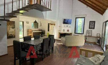 Casa en Venta, Country Los Molinos, 2 Dorm, 3 Baños, Living, Pileta, Hogar a Leña
