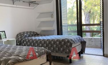 Casa en Venta, Country Los Molinos, 2 Dorm, 3 Baños, Living, Pileta, Hogar a Leña