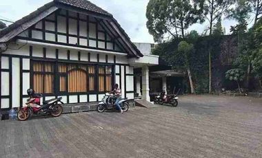 Rumah Strategis Kawasan Komersial DAGO Dkt hotel Sheraton & Jayakarta Bandung