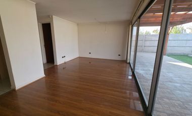 Venta Casa en Condominio Alto El Manzano - Til Til