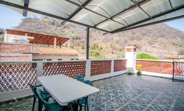 Excelente casa en una de las mejores calles de riberas del pilar, en Chapala!