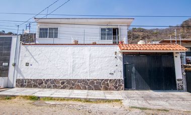 Excelente casa en una de las mejores calles de riberas del pilar, en Chapala!