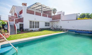 Excelente casa en una de las mejores calles de riberas del pilar, en Chapala!