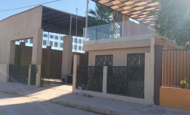 RESIDENCIA Y BODEGA COL LA MANGA FRENTE AEROPUERTO