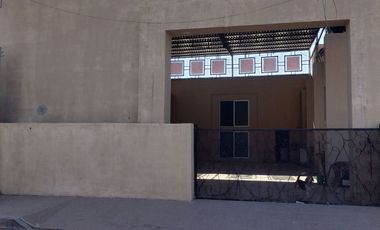 RESIDENCIA Y BODEGA COL LA MANGA FRENTE AEROPUERTO