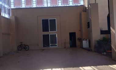 RESIDENCIA Y BODEGA COL LA MANGA FRENTE AEROPUERTO