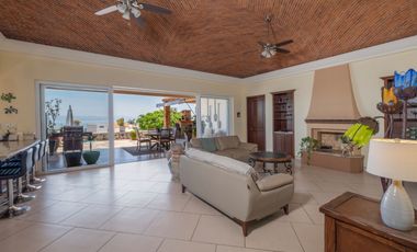 Unica y excepcional residencia en vista del lago!