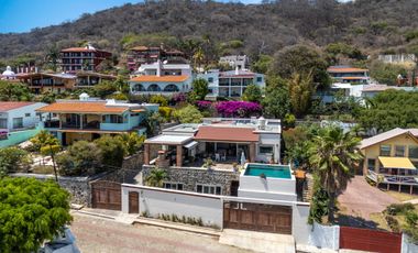 Unica y excepcional residencia en vista del lago!
