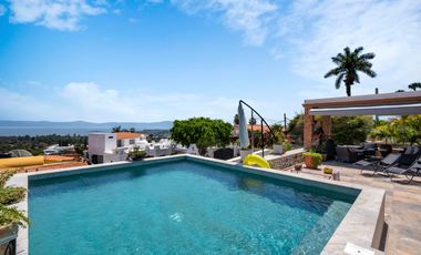 Unica y excepcional residencia en vista del lago!