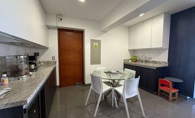 Vendo exclusivo flat de lujo con vista al Golf, piscina y 3 cocheras