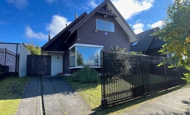 Casa en venta con vista panorámica al mar, Mirador de la Bahia, Puerto Montt.