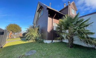 Casa en venta con vista panorámica al mar, Mirador de la Bahia, Puerto Montt.