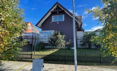 Casa en venta con vista panorámica al mar, Mirador de la Bahia, Puerto Montt.