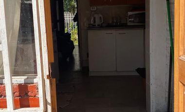 Se Vende casa en los Alerces Ñuñoa , 2 dormitorios 1 baño, 4 estacionamientos $ 250.000.000