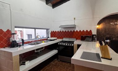 CASA EN RENTA DE FIN DE SEMANA EN CUERNAVACA 15,000 POR NOCHE