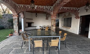 CASA EN RENTA DE FIN DE SEMANA EN CUERNAVACA 15,000 POR NOCHE