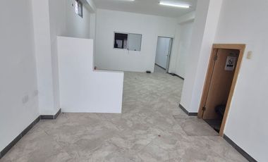 Local Comercial en Alquiler en Kennedy, Planta Baja, 1 Baño, Norte de Guayaquil.