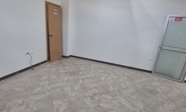 Local Comercial en Alquiler en Kennedy, Planta Baja, 1 Baño, Norte de Guayaquil.