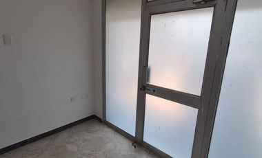 Local Comercial en Alquiler en Kennedy, Planta Baja, 1 Baño, Norte de Guayaquil.