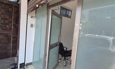 Local Comercial en Alquiler en Kennedy, Planta Baja, 1 Baño, Norte de Guayaquil.